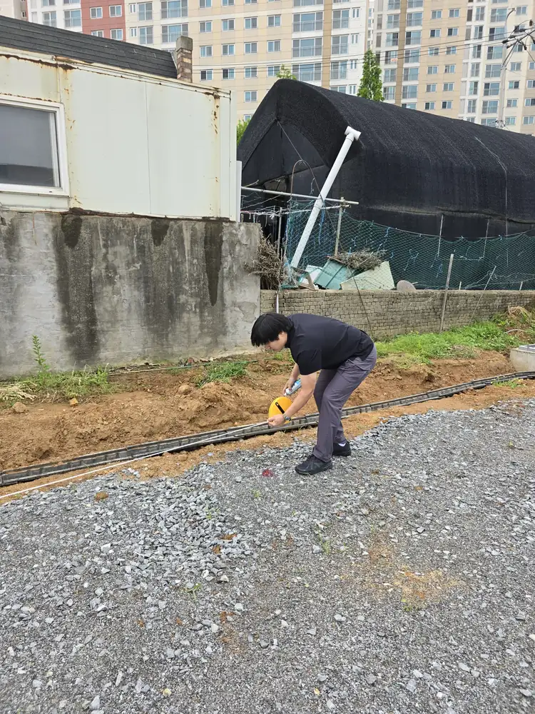 상가 부지 무른 구간 쇄석 보강 작업