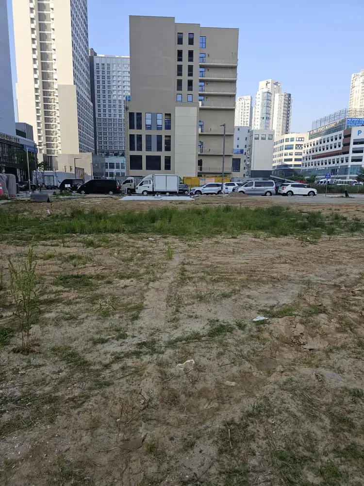 신도시 공터 배수 경사 재정리 작업